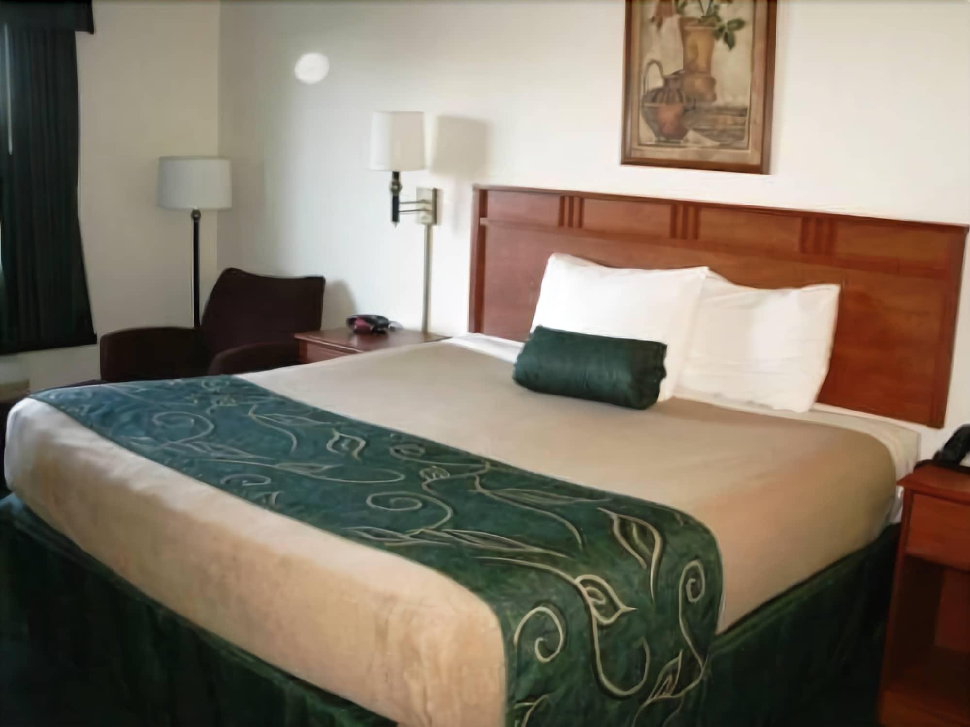 Travelodge By Wyndham Clinton Valley West Court Quarto foto