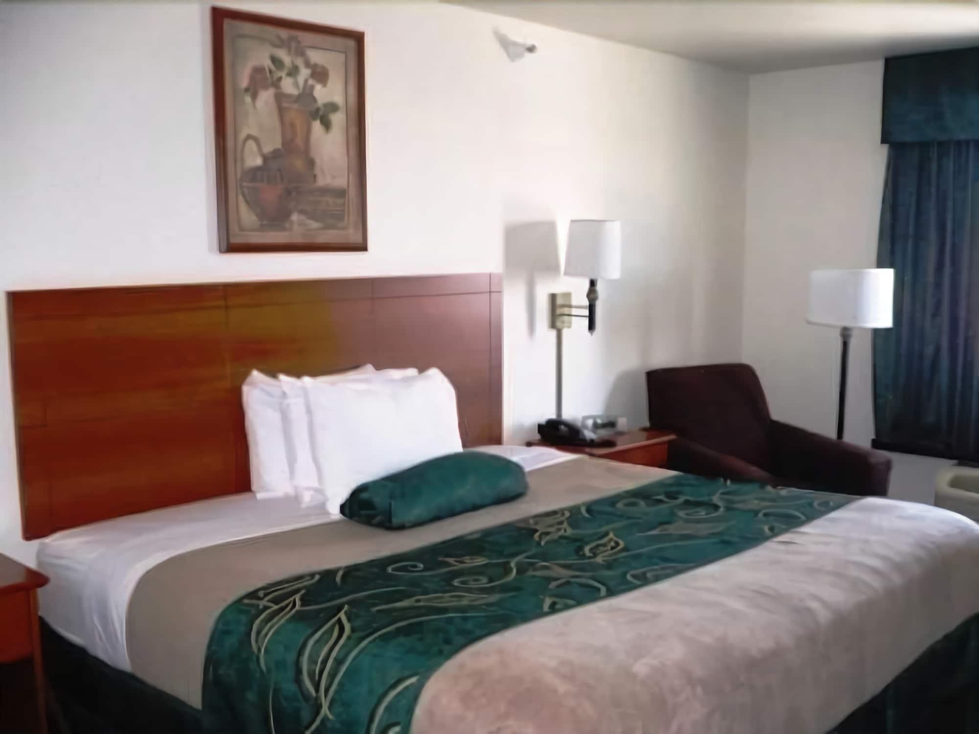 Travelodge By Wyndham Clinton Valley West Court Quarto foto