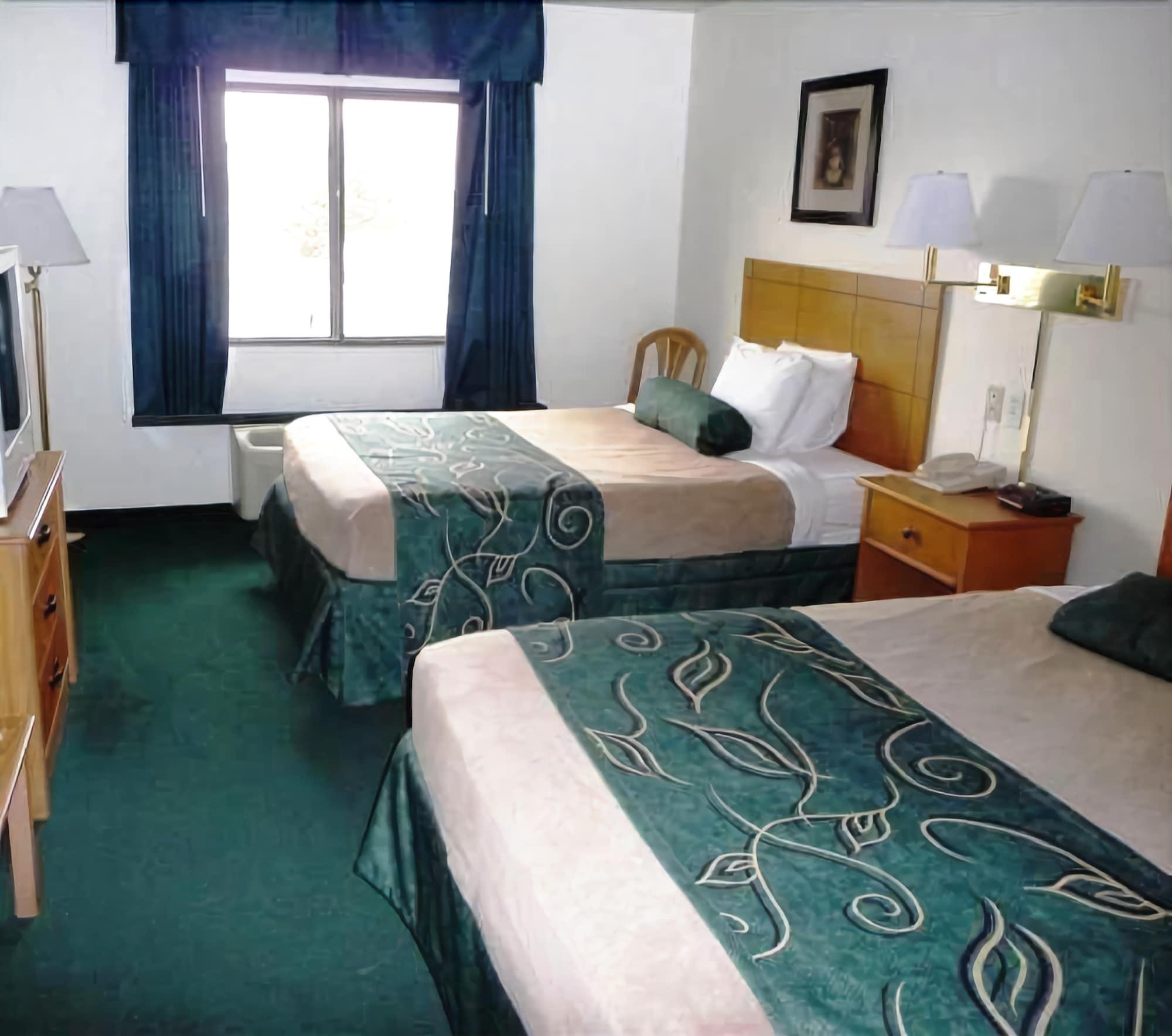 Travelodge By Wyndham Clinton Valley West Court Quarto foto